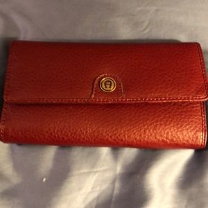 Etienne Aigner wallet, vintage, burgundy.
